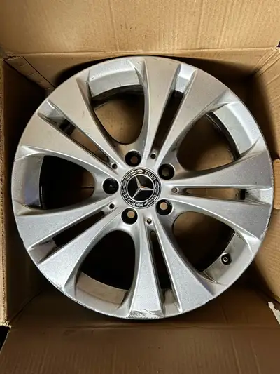 Set of 4 original OEM Mercedes-Benz 17” alloy rims removed from a 2019 Mercedes B250. Specs: • Size:...