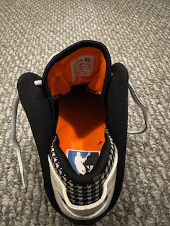Adonis Warrior Black/White Lacrosse Cleats in Lacrosse in Oakville / Halton Region - Image 8