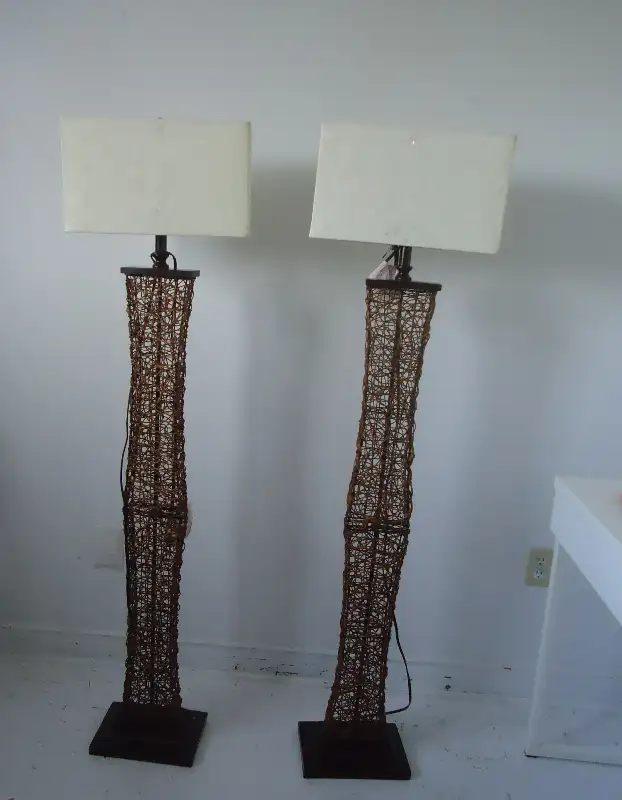2 tall FLooR lamps swirl twigs  59" high in Indoor Lighting & Fans in Mississauga / Peel Region - Image 8