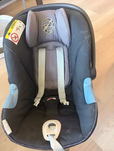 Siège d’auto pour bébé Cybex – Bon état, View more