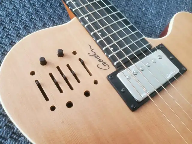 Guitare Godin A6 Ultra acoustique électrique in Guitars in Québec City - Image 4
