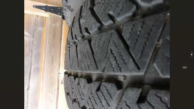 I have a decent set of winter tires that i no longer need. 225/60/17 on 5 x 120 Acura rims The tires...