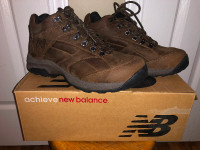 New achieve new balance 977 Leather Hiking Boots with Rock Stop