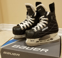 Bauer Hockey Skates - Youth / Junior 12