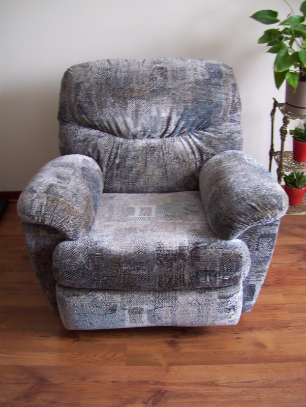 Canapé/Divan – (Style Elran) – Sofa Couch dans Sofas et futons  à Ville de Montréal - Image 3