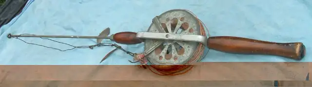 Vintage Trolling Rod and Reel in Fishing, Camping & Outdoors in Guelph - Image 3