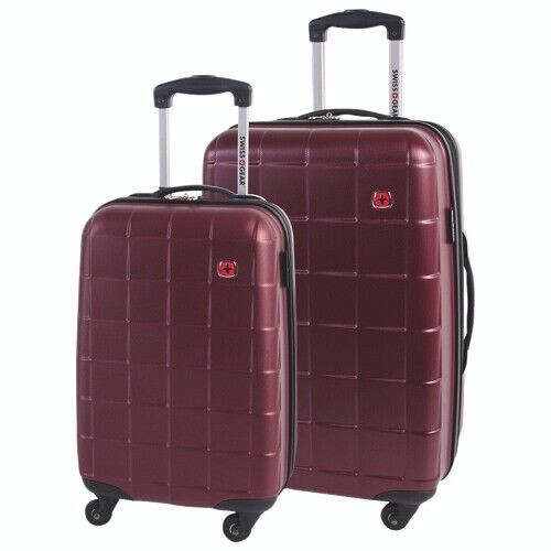 Swiss Gear 20in Spinner Luggage-Black-NEW IN BOX in Other in Abbotsford - Image 3