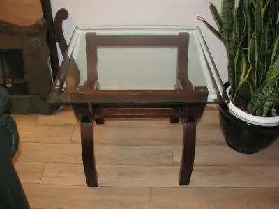 Small table - Petite table, View more