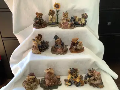 BOYD BEARS $15.00 EACH OR TWO FOR $25.00 (NO BOXES) PORCH PICK UP IN WATERDOWN