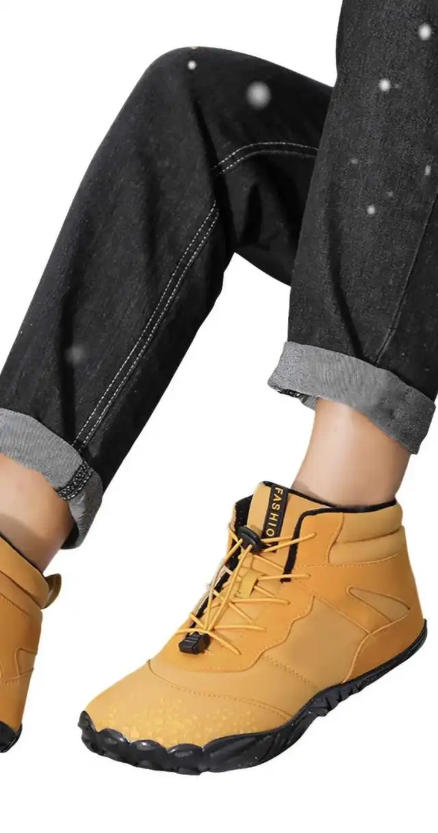 Women Walking Boots Waterproof, Size 9.5 in Men's Shoes in Mississauga / Peel Region - Image 5