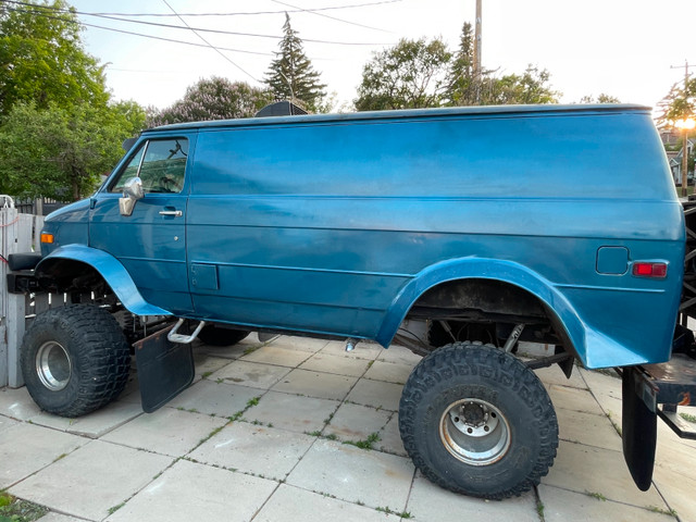 4X4 VAN (Brand New Motor) FOR SALE ASKING 25,000 OBO in Cars & Trucks in Calgary - Image 3