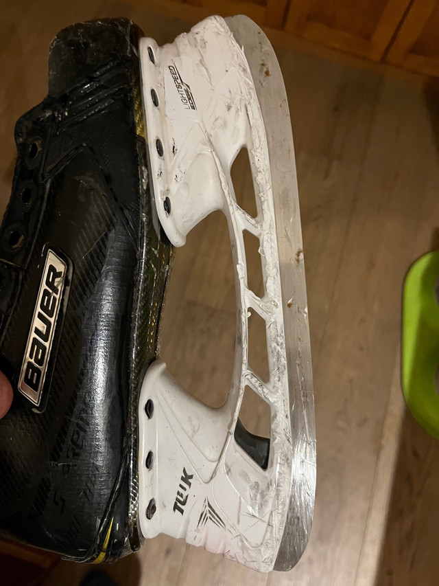 Bauer 2S Supreme skates, size 6.5, great shape in Skates & Blades in Calgary - Image 4