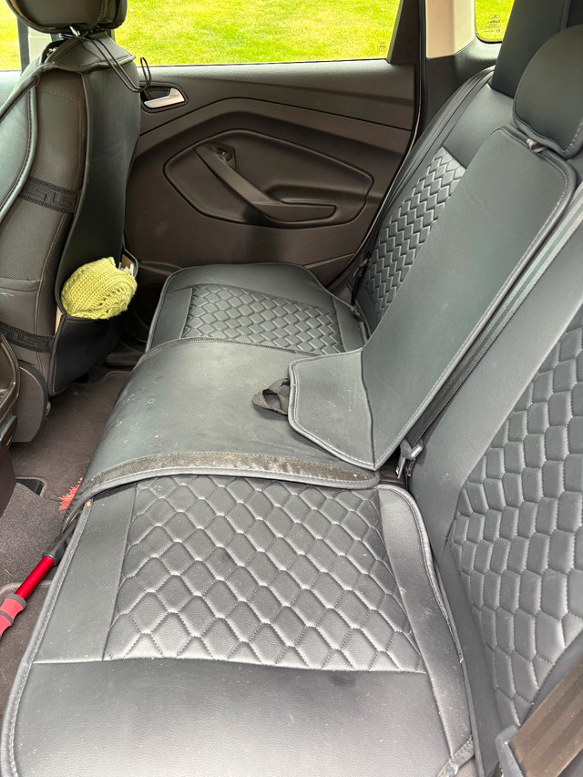 2015 Ford Escape SE in Cars & Trucks in Edmonton - Image 4
