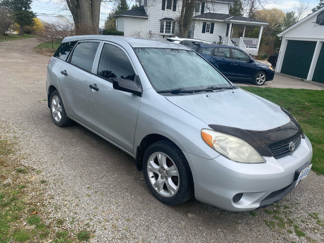 Toyota Matrix 2007 manual in Cars & Trucks in St. Catharines - Image 3