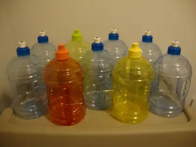 Bouteilles réutilisables pour liquide froid $4.00, View more