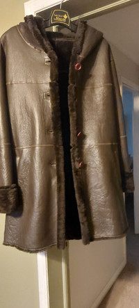 LEATHER BY MANN LEATHER COAT IN DARK BROWN WITH BLACK SHEARLING