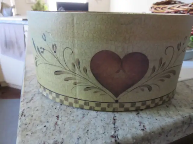Containers in Hobbies & Crafts in Strathcona County - Image 3