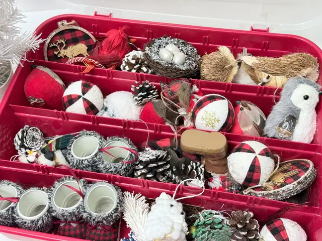 Huge Christmas Decoration Lot Mixed Holiday Decor in Holiday, Event & Seasonal in Ottawa - Image 6