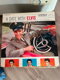 50 Vinyles d'Elvis Presley à vendre