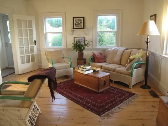 Charming Spacious Cape with Well in Lower Rosebay