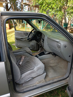 2002 Chevrolet S-10 LS