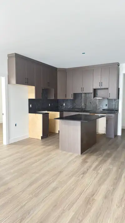 Brand New Modern 2 Bedroom Farm Suite Coach house – Langley (56 Ave / 264 St Area) – $2,600/month Sp...