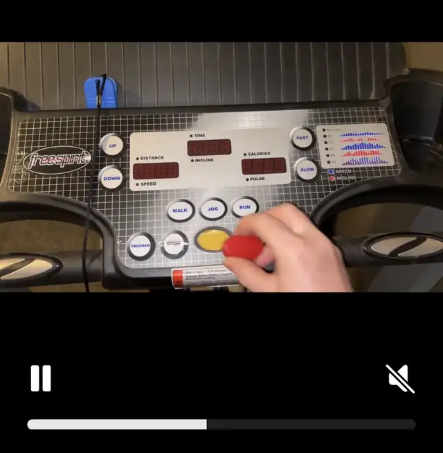 FreeSpirit Treadmill - Dyaco in Exercise Equipment in Vernon - Image 2