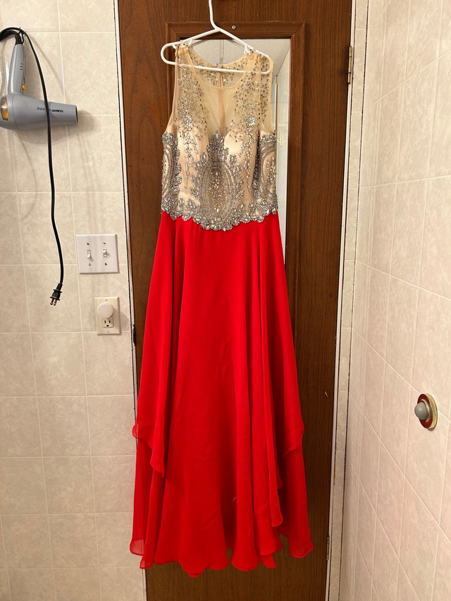Red Grad Dress in Women's - Dresses & Skirts in Kamloops - Image 3