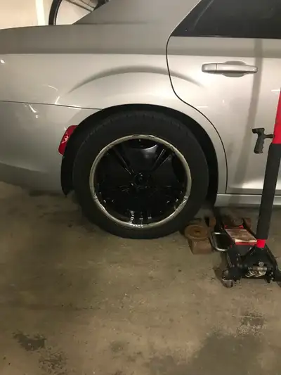 265/45/20” Rims/Tires for sale came of a Chrysler 300 bolt pattern 5x115 or 5x114 tires brand Durun...