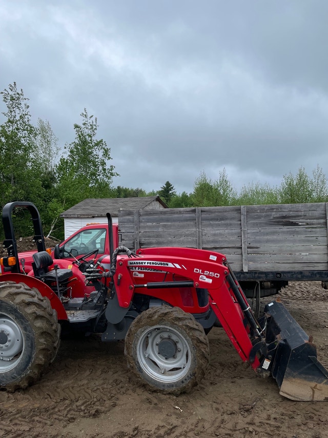 2014 massy Ferguson 1635 Farming Equipment Miramichi Kijiji