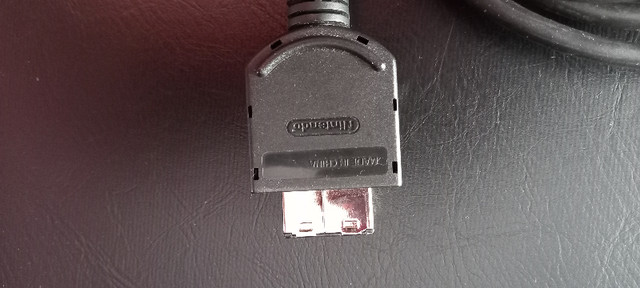 Authentic OEM Genuine Nintendo GameCube Component Cable in Other in Edmonton - Image 3