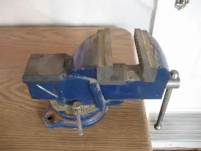 Cast iron 4 " vise, View more