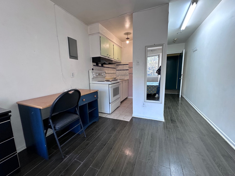 Downtown Near McGill All Included Furnitured Studio for Rent !!! 2