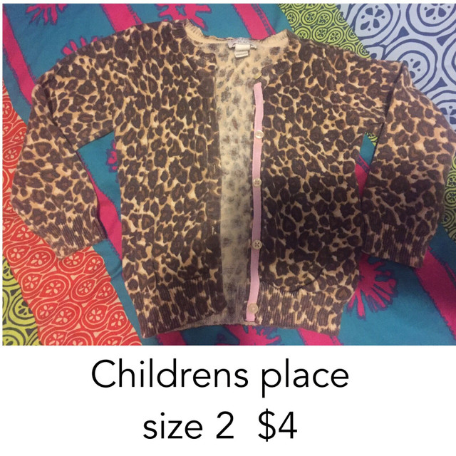 Girls children's place size 2 sweater in Clothing - 2T in Ottawa