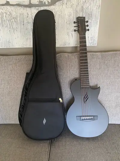 Carbon fibre mini travel guitar - 32"