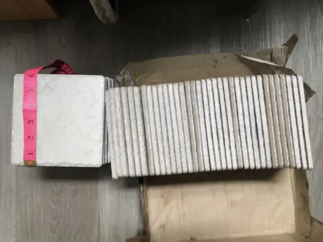 Porcelain tile 53 pcs in Floors & Walls in City of Montréal - Image 3