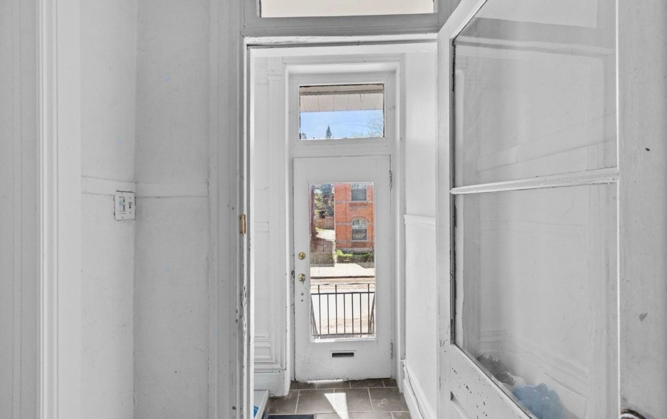 3909 Rue Berri — photo 2