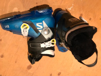 Downhill ski boots (kids’ size 2)