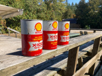 Vintage Shell Oil-3 Cans