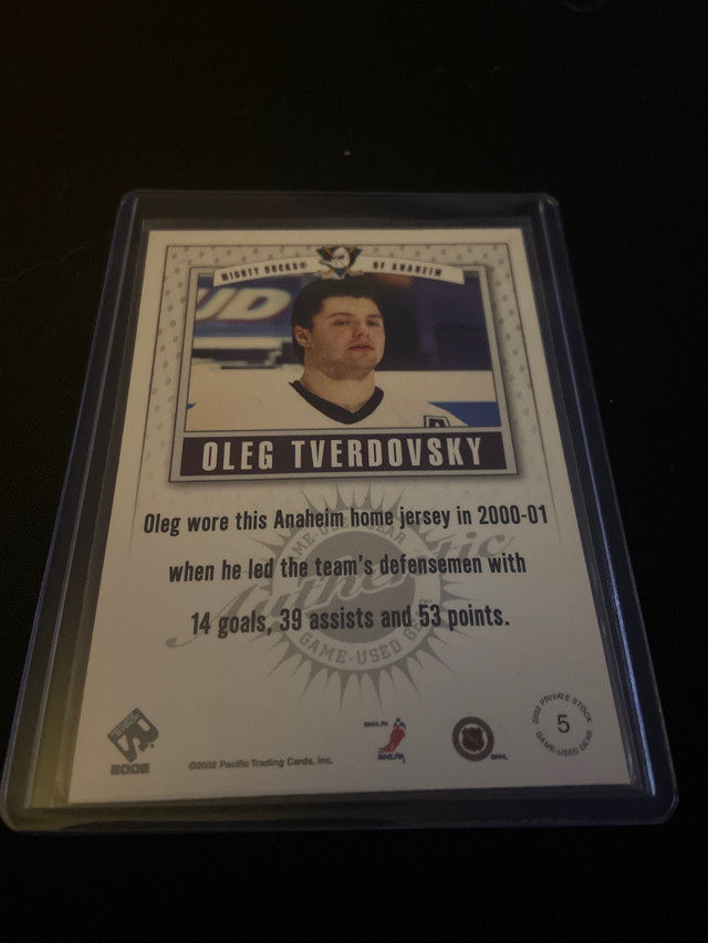 2002 Pacific Trading-  Oleg Tverdovsky  Game Worn Jersey Card in Hockey in Sudbury - Image 2