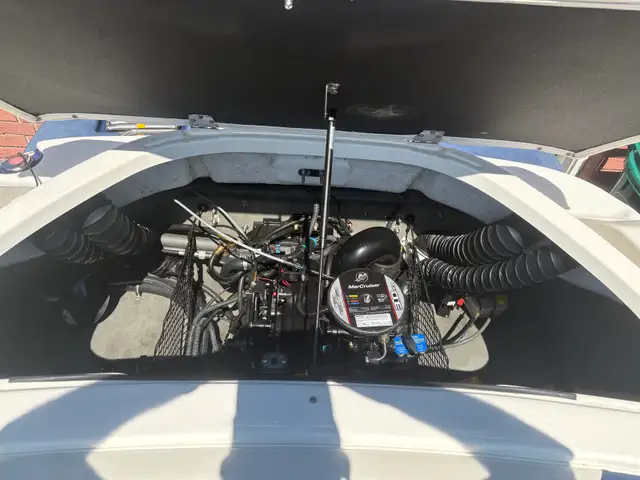 2015 Larson LS185S 18.5ft in Powerboats & Motorboats in Trenton - Image 7