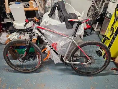 GIANT Talon Mountain Bike, View more