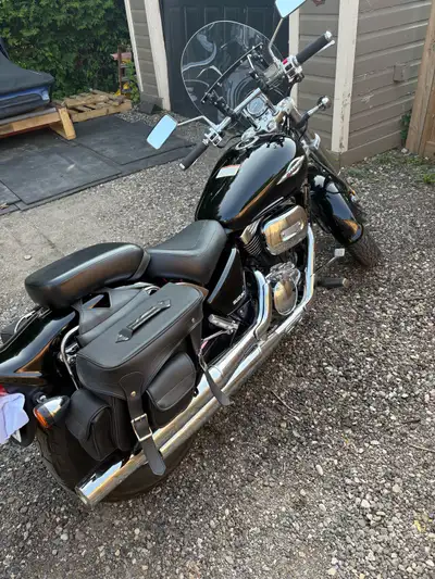For sale is a well-maintained 2004 Suzuki Marauder VZ800, a stylish cruiser known for its reliable p...