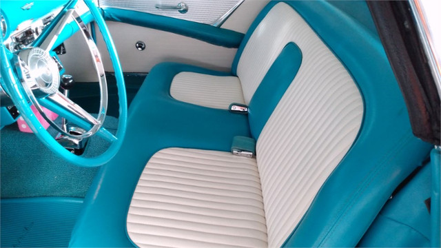 1956 Ford Thunderbird in Classic Cars in Oakville / Halton Region - Image 2