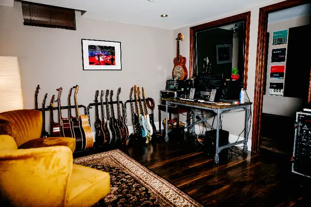 Guitar Lessons - In home or in studio64379841557763121