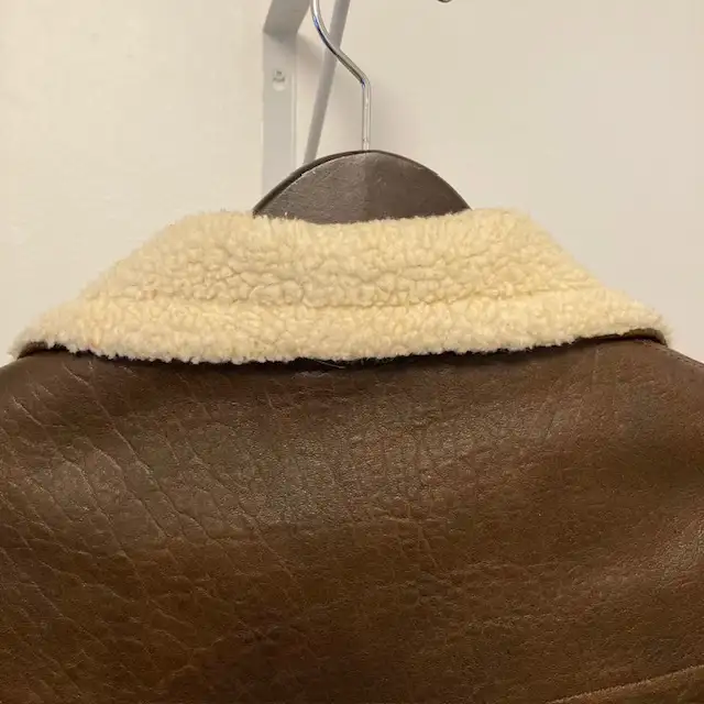 Pollini womens Italian brown leather coat size 42 (10) nice! in Women's - Tops & Outerwear in City of Montréal - Image 3