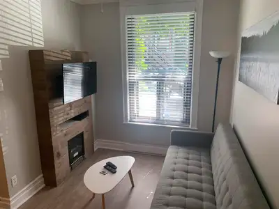 Looking for a 1 month, 2 months, 3 months or longer short term fully furnished appartment? Look no f...