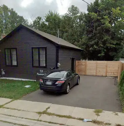 Townhouse for Rent – 2 Bedrooms Spacious and well-maintained 2-bedroom townhouse available for rent....