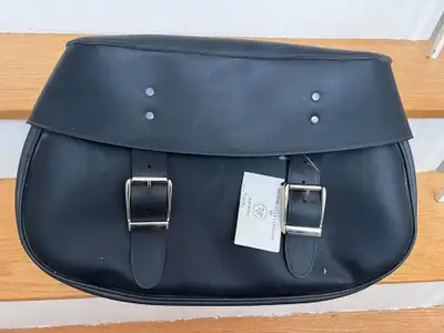 Talisman Leather Inc. Motorcycle Luggage Large Black Synthetic Leather Bag NEW!! Constructed with a...