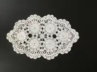  Oval Crochet Doilies (white, new)